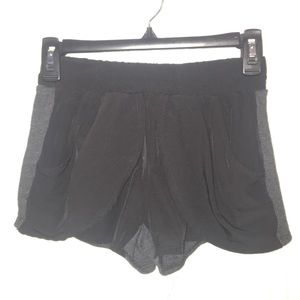 Fabletics shorts SMALL